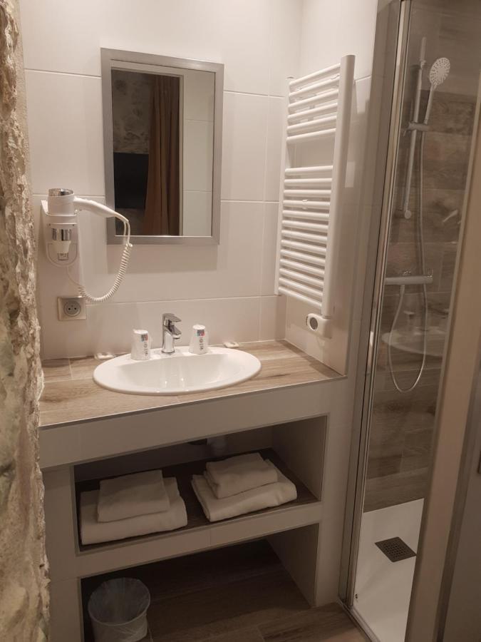De La Couronne Hotel 2*