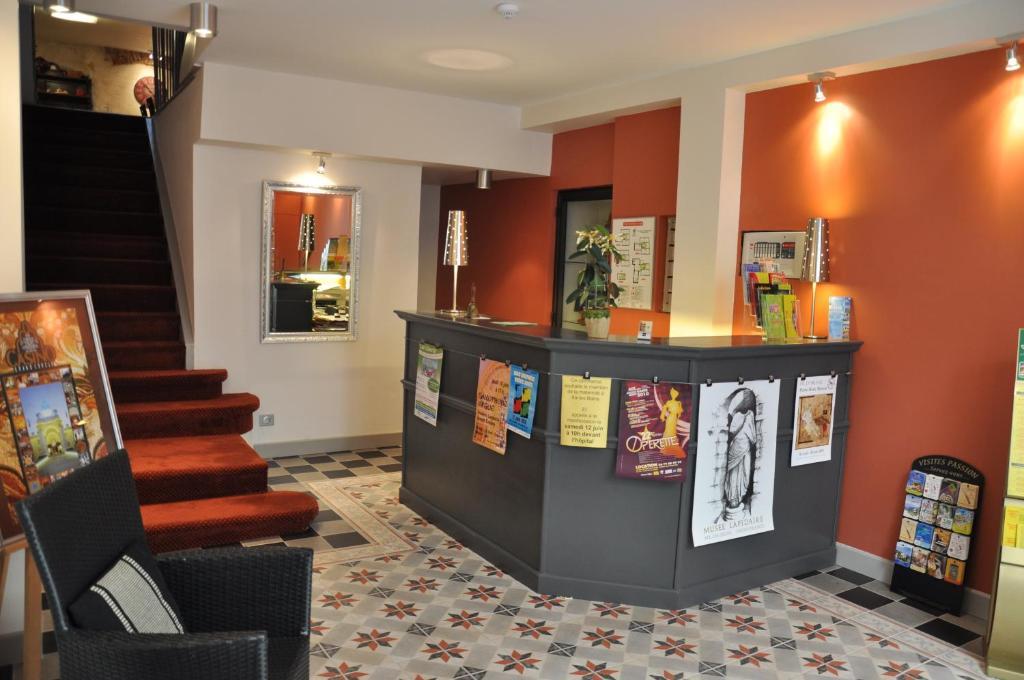 De La Couronne Hotel
