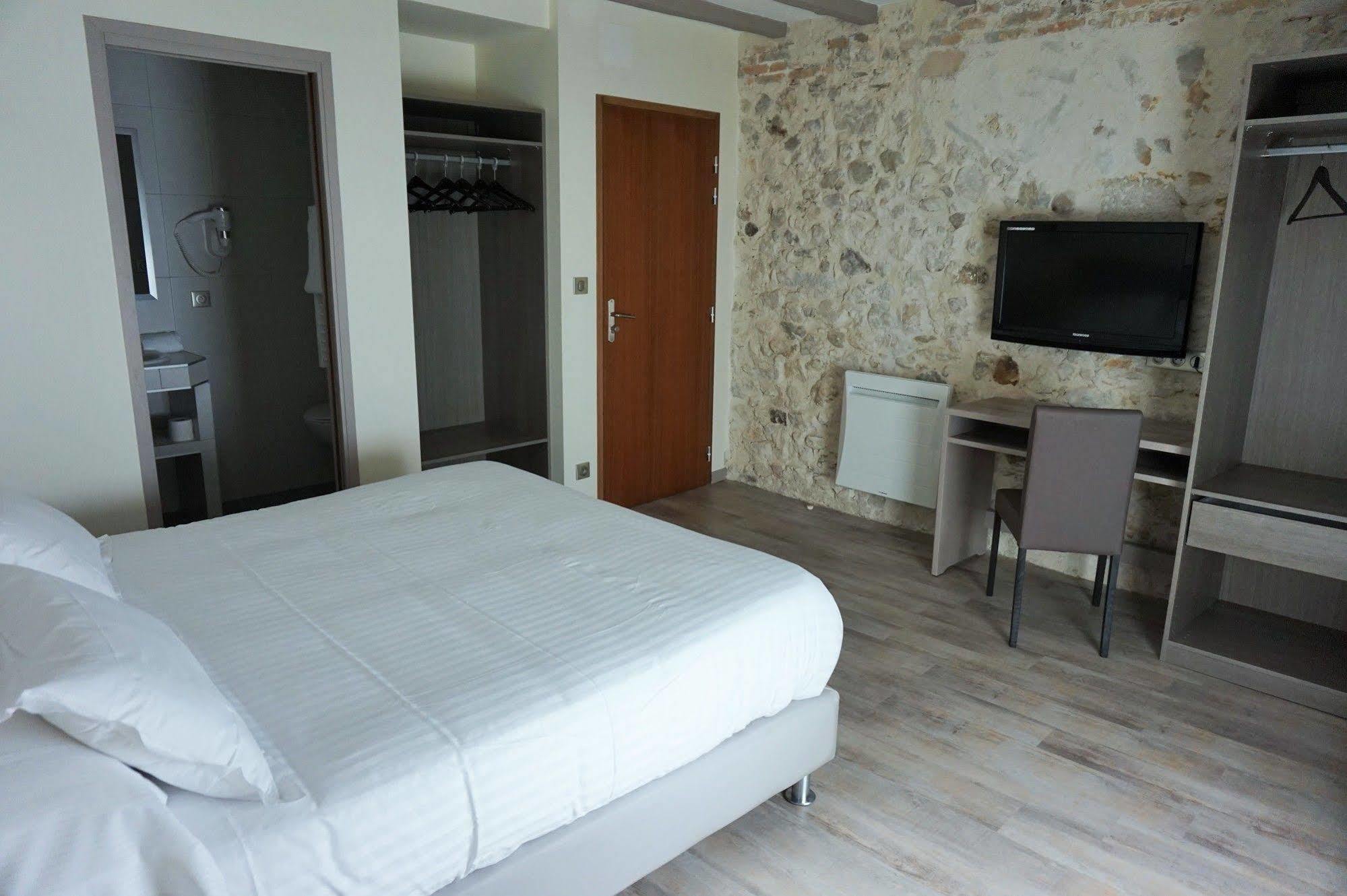 De La Couronne Hotel 2*